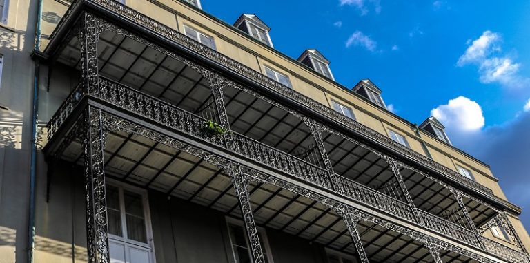 why-choose-french-quarter-for-vacation-home-satsuma-realtors